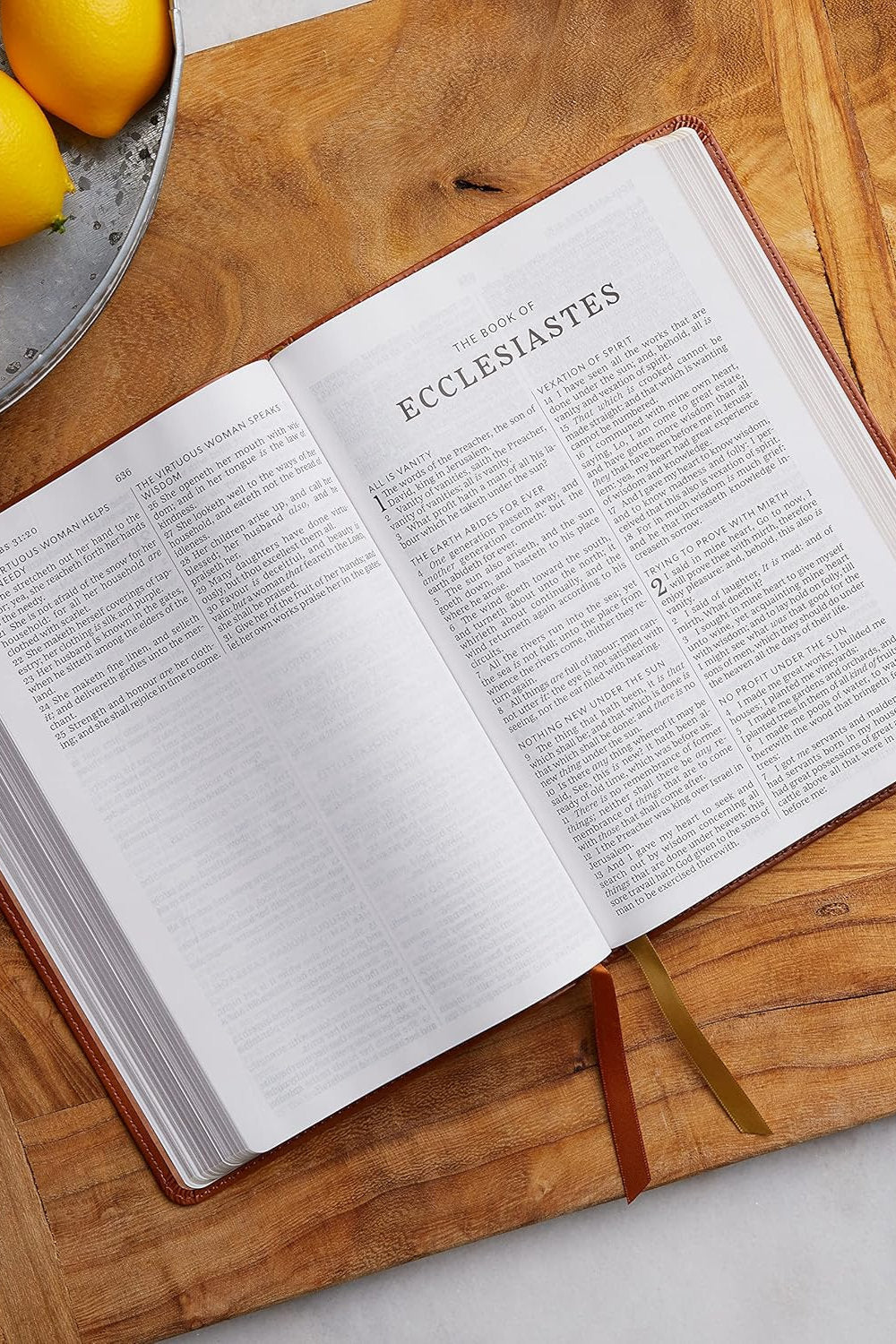 KJV Large Print Thinline Bible Black