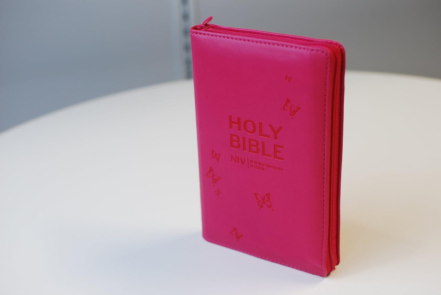 NIV Pocket Bible (Pink Soft-tone with Zip)