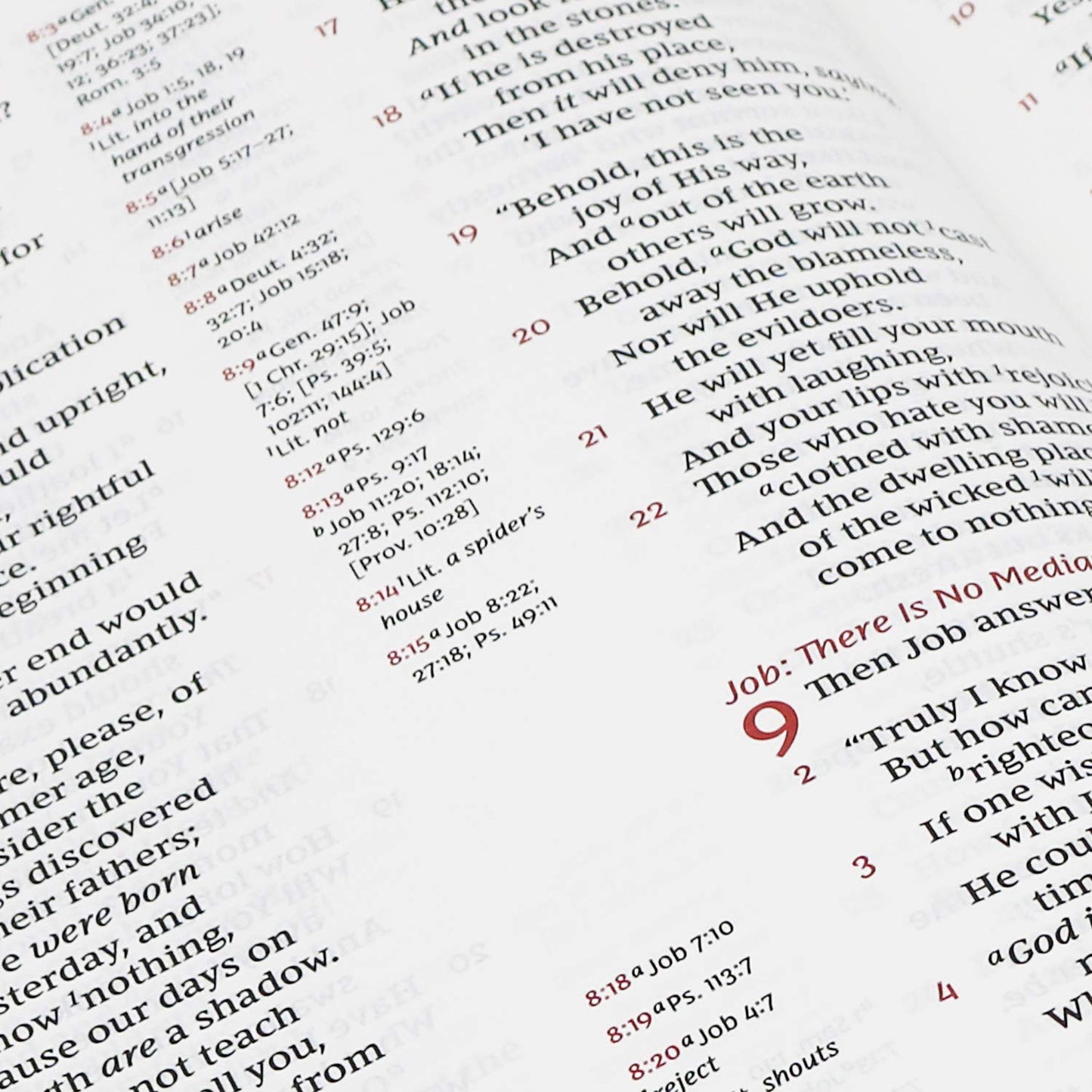 NKJV, Reference Bible, Classic Verse-by-Verse, Center-Column, Leathersoft, Black, Red Letter, Thumb Indexed, Comfort Print: Holy Bible, New King James Version